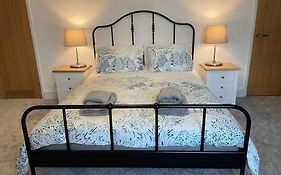 May Cottage In Stratford Upon Avon